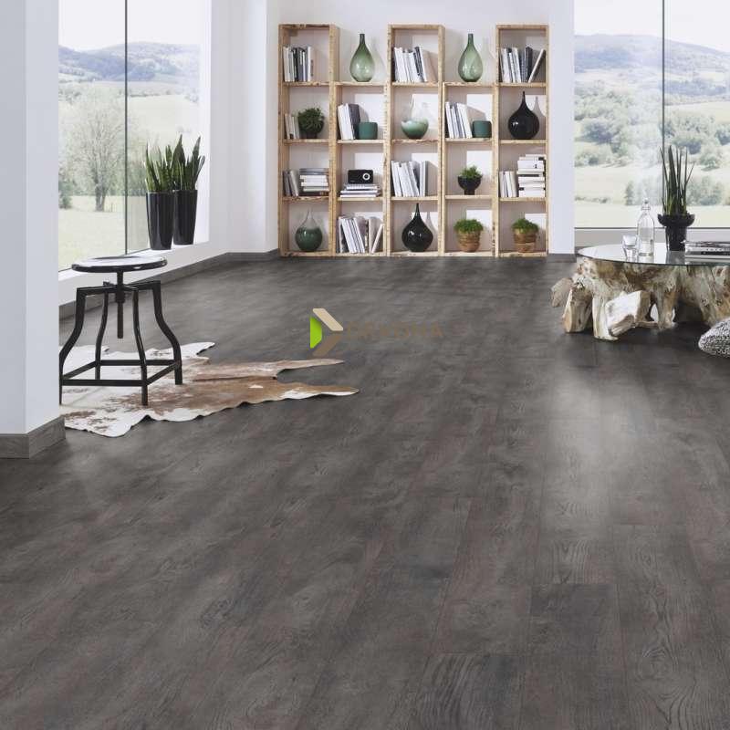 LAMINAT 8mm/Kl.32 VARIOSTEP CLASSIC V FUGA K397 RAVENWOOD p=2,2204